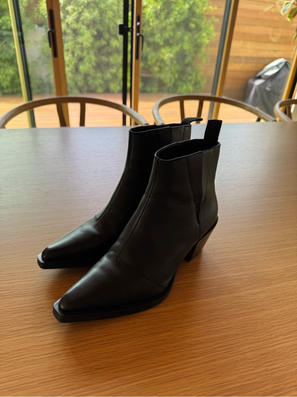 rag & bone Black Pointed-Toe Leather Ankle Boots